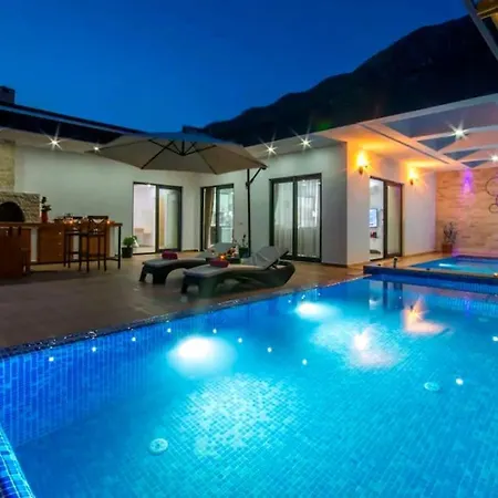 Villa Kashoneymoonvillawith Indoorhotpool Andseaview Kas