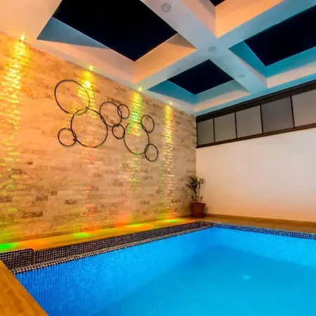 Villa Kashoneymoonvillawith Indoorhotpool Andseaview